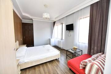 Фотографии Отель Hotel Phaliashvili г. Батуми (Грузия) №2 Фото Отель Hotel Phaliashvili г. Батуми 2