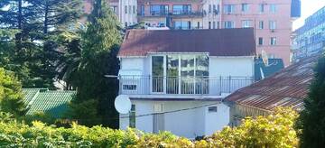 Фотографии Гостевой дом Guesthouse Next to beach г. Батуми (Грузия) №2 Фото Гостевой дом Guesthouse Next to beach г. Батуми 2