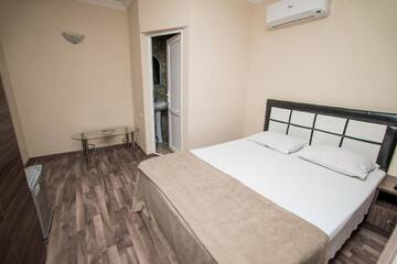 Фотографии Отель Hotel Dadiani г. Батуми (Грузия) №2 Фото Отель Hotel Dadiani г. Батуми 2