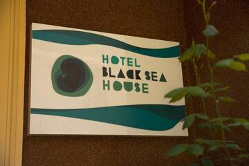 Фотографии Отель Hotel Black Sea House г. Батуми (Грузия) №5 Фото Отель Hotel Black Sea House г. Батуми 5