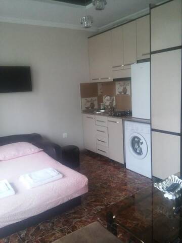 Фотографии Гостевой дом Guesthouse Gorgasali 55 г. Батуми (Грузия) №4 Фото Гостевой дом Guesthouse Gorgasali 55 г. Батуми 4