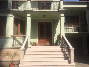 Фотографии Гостевой дом Guesthouse Parnavaz Mepe г. Батуми (Грузия) №1 Фото Гостевой дом Guesthouse Parnavaz Mepe г. Батуми 1