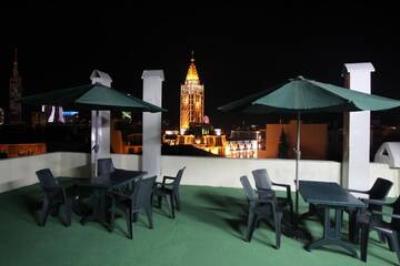 Фотографии Отель Jeal Apartments г. Батуми (Грузия) №3 Фото Отель Jeal Apartments г. Батуми 3