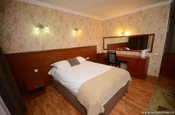 Фотографии Отель Hotel Istanbul г. Батуми (Грузия) №3 Фото Отель Hotel Istanbul г. Батуми 3