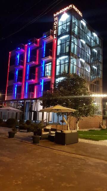 Фотографии Отель Orange Garden Hotel г. Батуми (Грузия) №2 Фото Отель Orange Garden Hotel г. Батуми 2