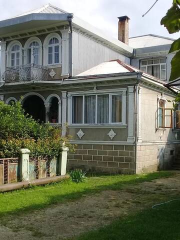 Фотографии Гостевой дом Georgia, Batumi г. Батуми (Грузия) №1 Фото Гостевой дом Georgia, Batumi г. Батуми 1