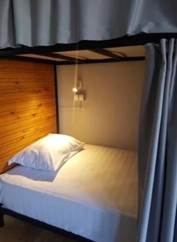Фотографии Хостелы Hostel Old Batumi г. Батуми (Грузия) №4 Фото Хостелы Hostel Old Batumi г. Батуми 4