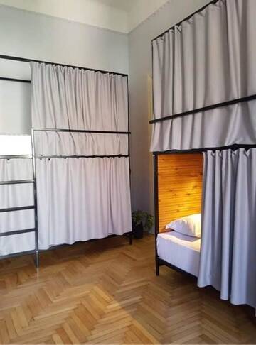 Фотографии Хостелы Hostel Old Batumi г. Батуми (Грузия) №5 Фото Хостелы Hostel Old Batumi г. Батуми 5