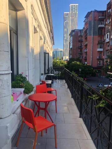Фотографии Хостелы Hostel Old Batumi г. Батуми (Грузия) №2 Фото Хостелы Hostel Old Batumi г. Батуми 2
