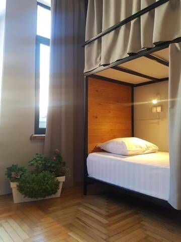 Фотографии Хостелы Hostel Old Batumi г. Батуми (Грузия) №3 Фото Хостелы Hostel Old Batumi г. Батуми 3