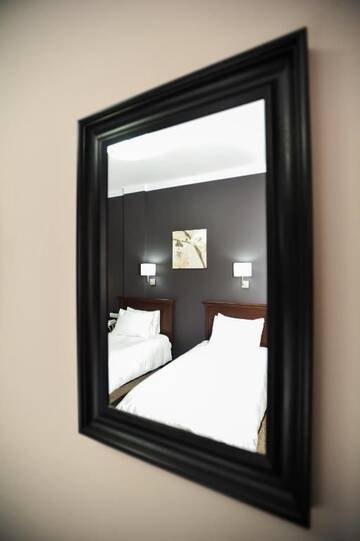 Фото номера Стандартный двухместный номер с 2 отдельными кроватями Отель Piazza Inn г. Батуми 8