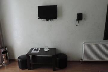Фото номера Стандартный двухместный номер с 1 кроватью Отель Beach House Hotel г. Батуми 6