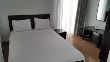 Фото номера Стандартный двухместный номер с 1 кроватью Отель Beach House Hotel г. Батуми 7