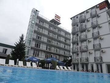 Фото Отель Beach House Hotel г. Батуми 1