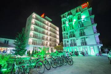 Фото Отель Beach House Hotel г. Батуми 2