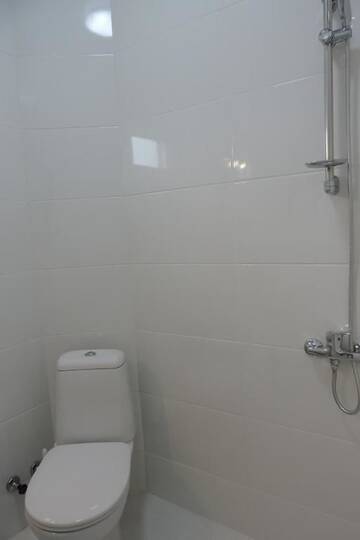 Фото номера Апартаменты с балконом Отель Beach House Hotel г. Батуми 5