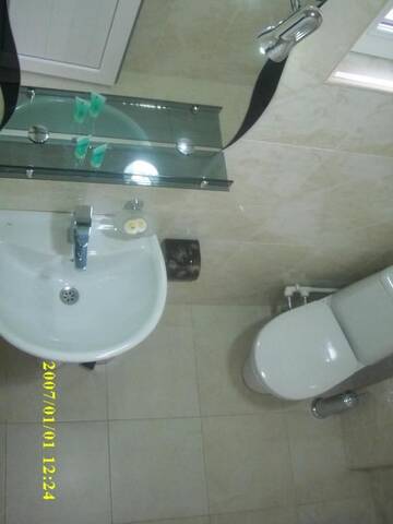 Фото номера Стандартный двухместный номер с 1 кроватью Отель Beach House Hotel г. Батуми 3