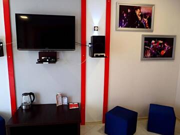 Фото номера Трехместный номер «Комфорт» Хостелы Rock Hostel First Line г. Батуми 18