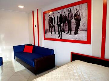 Фото номера Трехместный номер «Комфорт» Хостелы Rock Hostel First Line г. Батуми 14