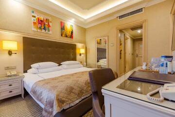 Фото номера Два стандартных смежных номера Отель Divan Suites Batumi г. Батуми 4