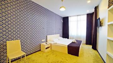 Фото номера Семейный номер Делюкс Отель Mardi Plaza Hotel г. Батуми 12