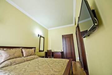 Фото номера Стандартный двухместный номер с 1 кроватью Отель Eiffel Hotel г. Батуми 3