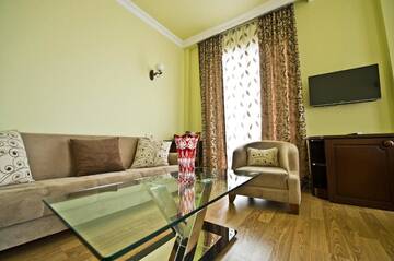 Фото номера Полулюкс Отель Eiffel Hotel г. Батуми 9