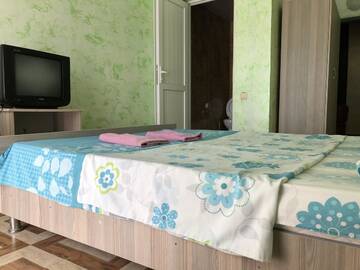 Фото номера Стандартный двухместный номер с 1 кроватью Отель M-Palace Hotel г. Батуми 5