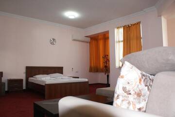 Фото номера Люкс с балконом Отель Hotel Old Town г. Батуми 13