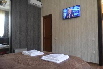 Фото номера Стандартный двухместный номер с 1 кроватью Хостелы Calypso Hostel г. Батуми 9