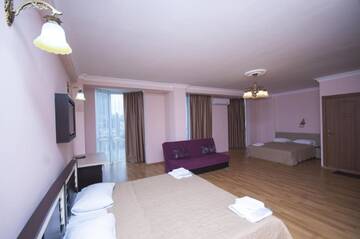 Фото номера Семейный номер Отель Hotel Premium Palace г. Батуми 7