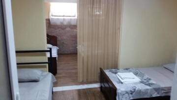 Фото номера Cемейный номер с собственной ванной комнатой Гостевой дом Guest House Kldiashvili г. Батуми 3