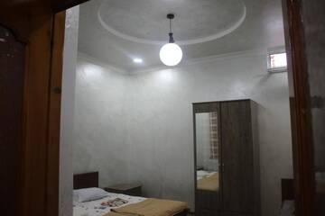 Фото номера Четырехместный номер с собственной ванной комнатой Гостевой дом Guest House On Asatiani г. Батуми 18