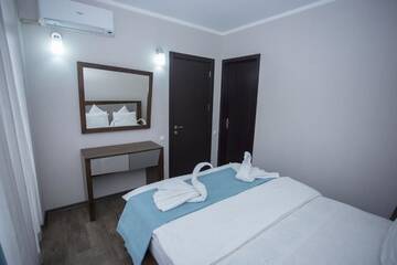 Фото номера Апартаменты с видом на море Апарт-отели Apart Hotel Sea Towers Batumi г. Батуми 11
