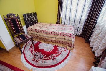 Фото номера Полулюкс Отель Hotel Queen-Batumi г. Батуми 7