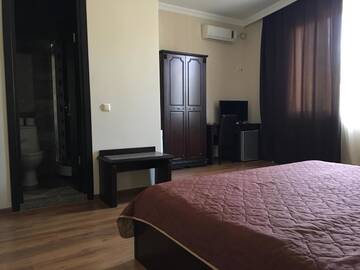 Фото номера Стандартный двухместный номер с 1 кроватью Отель Hotel Riva г. Батуми 11