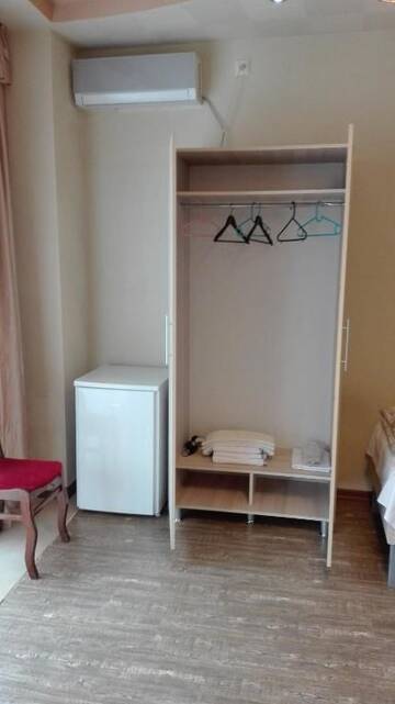 Фото номера Трехместный номер с балконом Гостевой дом Guesthouse Melikishvili 57 г. Батуми 4
