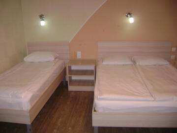 Фото номера Трехместный номер с балконом Гостевой дом Guesthouse Melikishvili 57 г. Батуми 5