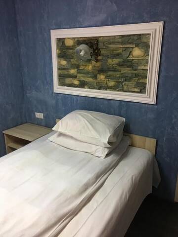 Фото номера Двухместный номер с 1 кроватью Гостевой дом Guesthouse Melikishvili 57 г. Батуми 9