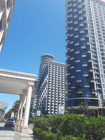 Фото номера Апартаменты с видом на море Апарт-отели ApartHotel in Orbi Sea Towers г. Батуми 20