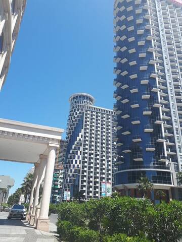 Фото номера Апартаменты с видом на море Апарт-отели ApartHotel in Orbi Sea Towers г. Батуми 11