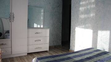 Фото номера Роскошный четырехместный номер Отель Black Sea Hotel г. Батуми 5