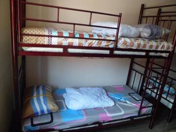 Фото номера Кровать в общем 8-местном номере для мужчин и женщин Хостелы Hostel Everyday Lux г. Батуми 7