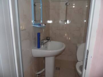 Фото номера Кровать в общем 6-местном номере Хостелы Hostel Everyday Lux г. Батуми 3
