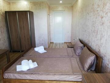 Фото номера Трехместный номер Гостевой дом Holiday Home Data г. Батуми 42