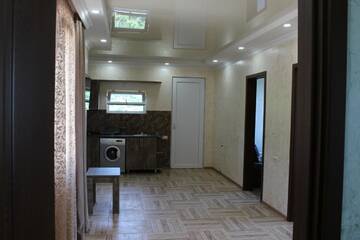 Фото номера Трехместный номер Гостевой дом Holiday Home Data г. Батуми 12