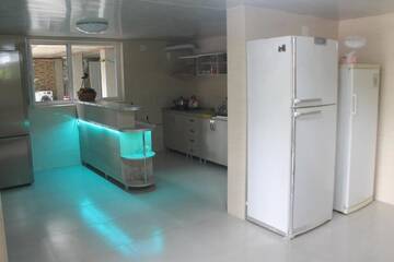 Фото номера Четырехместный номер с ванной комнатой Гостевой дом Rudi Guest House г. Батуми 19