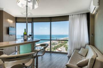 Фото номера Двухместный номер Делюкс с 1 кроватью и видом на море Отель Orbi Sea Towers Hotel Official г. Батуми 5