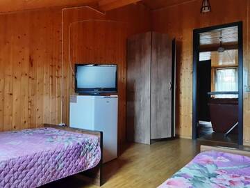 Фото номера Двухместный номер с 2 отдельными кроватями Гостевой дом Marita Guest House г. Батуми 9