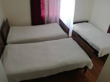 Фото номера Трехместный номер Гостевой дом Avto House г. Батуми 4